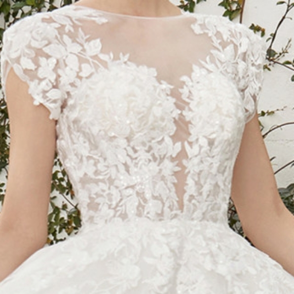 New wedding dress bridal gown - Picture 3 of 8